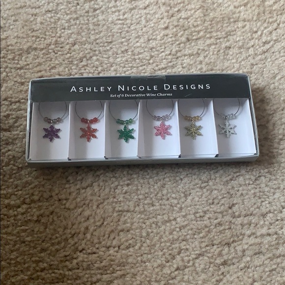 Other - Wine Charms (snowflakes)